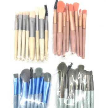 Makeup Brush 8pcs set (Random Color)